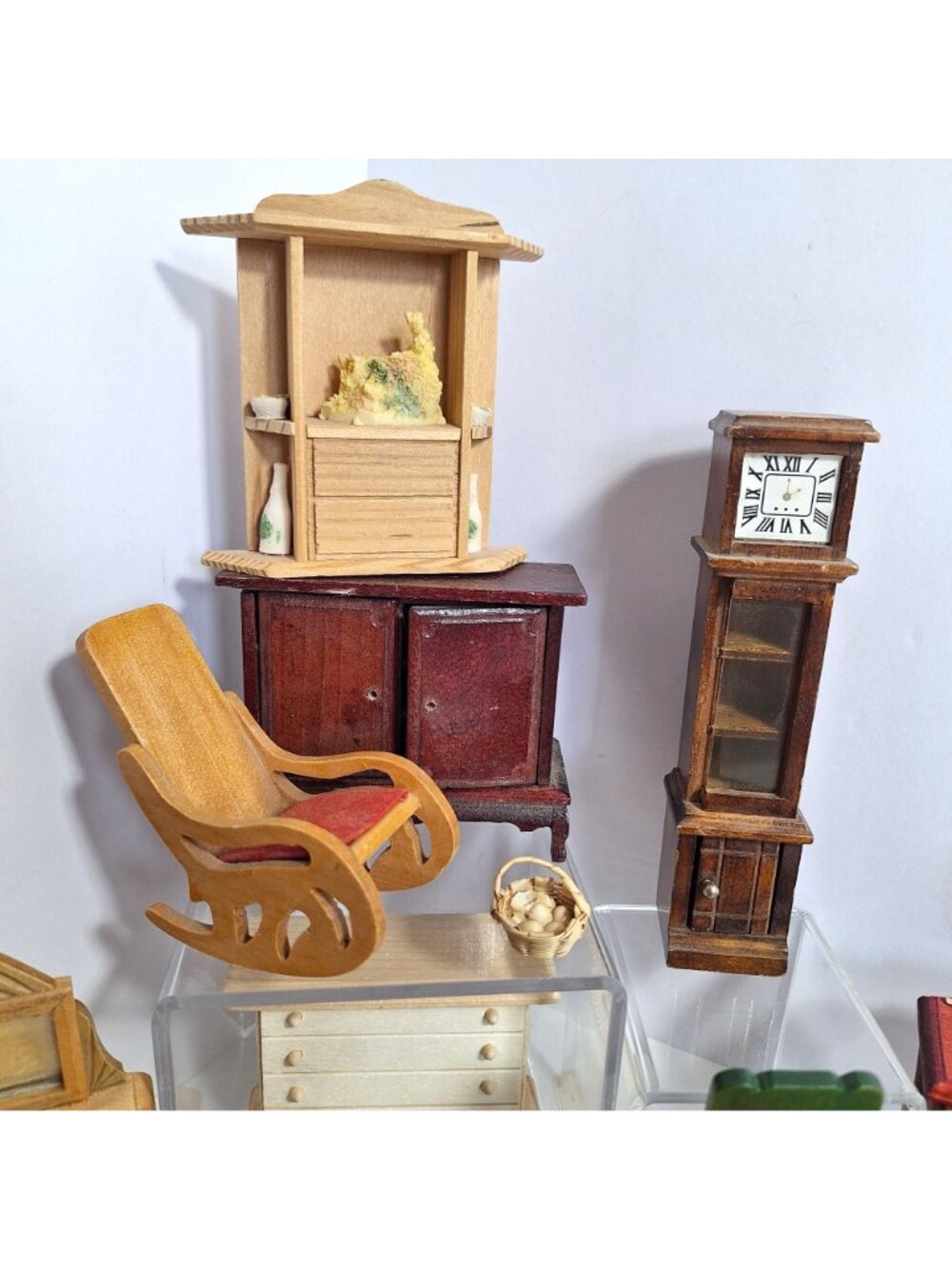 Wooden Dollhouse Furniture Chairs Clock Vintage Lot A Few Need Repairs - Picture 4 of 13